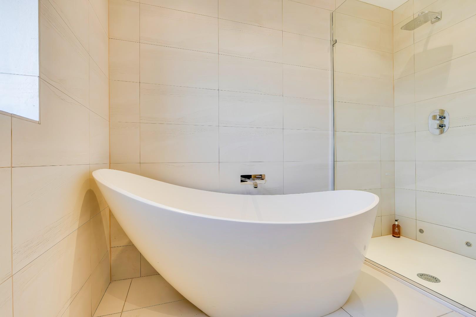 Sanderling Way, Porthcawl, Bridgend County Borough, CF36 3TD